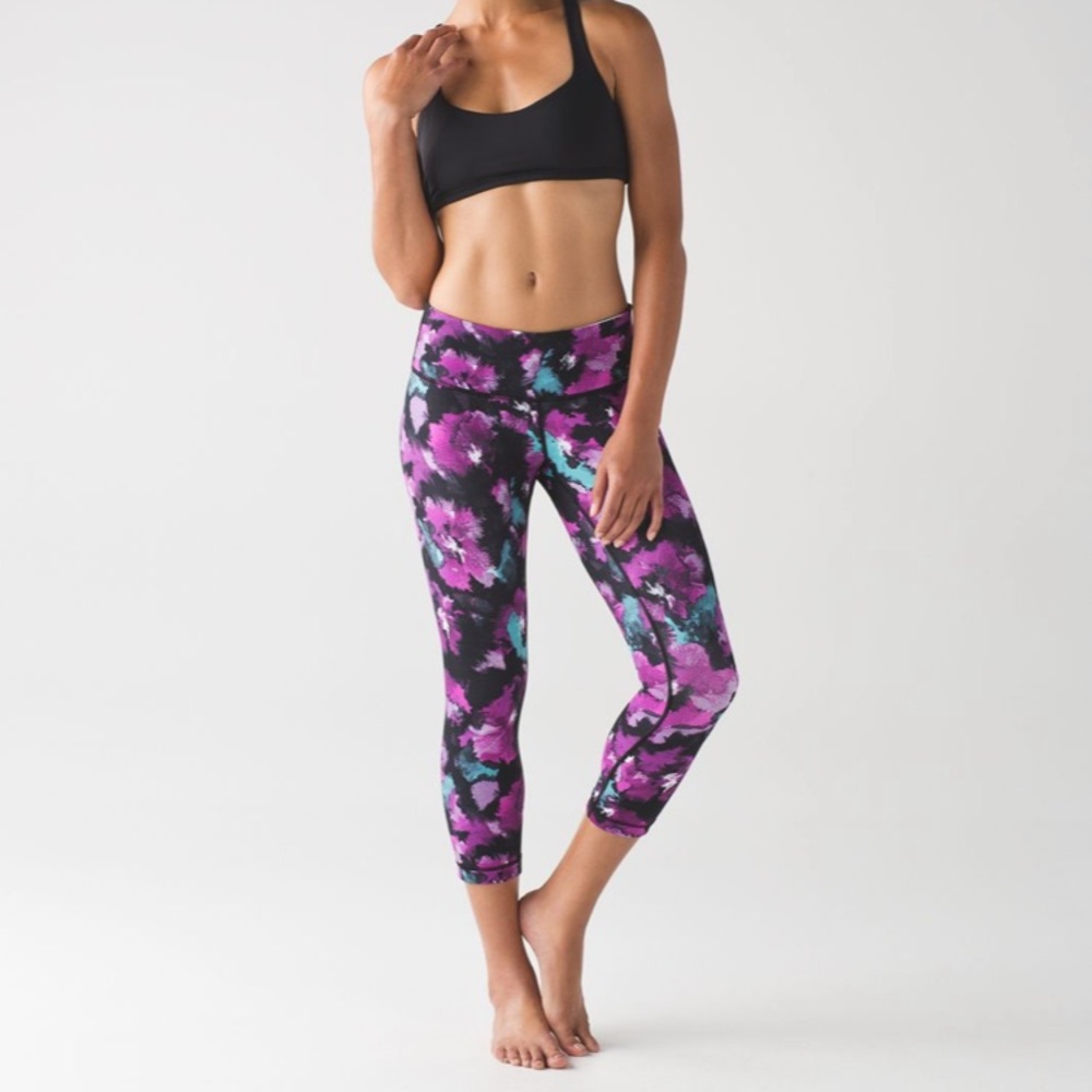 Lululemon Wunder Under Crop Midnight Bloom Black Deep Fuschia Size 4